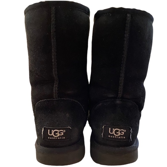 UGG Black Classic Short II #5825 Sheepskin Boots Size 6 - Picture 9 of 14
